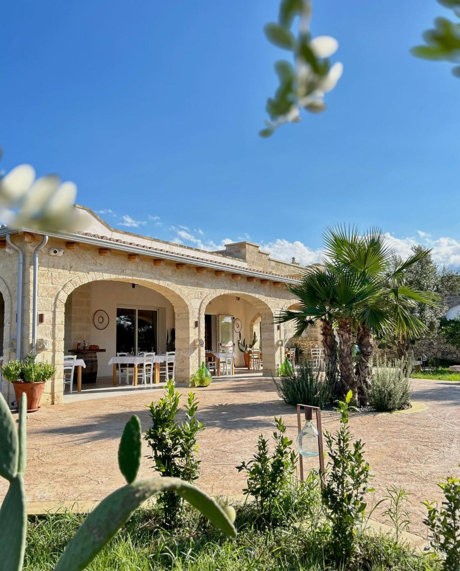 Relais Tenuta Campi Martano Exteriör bild