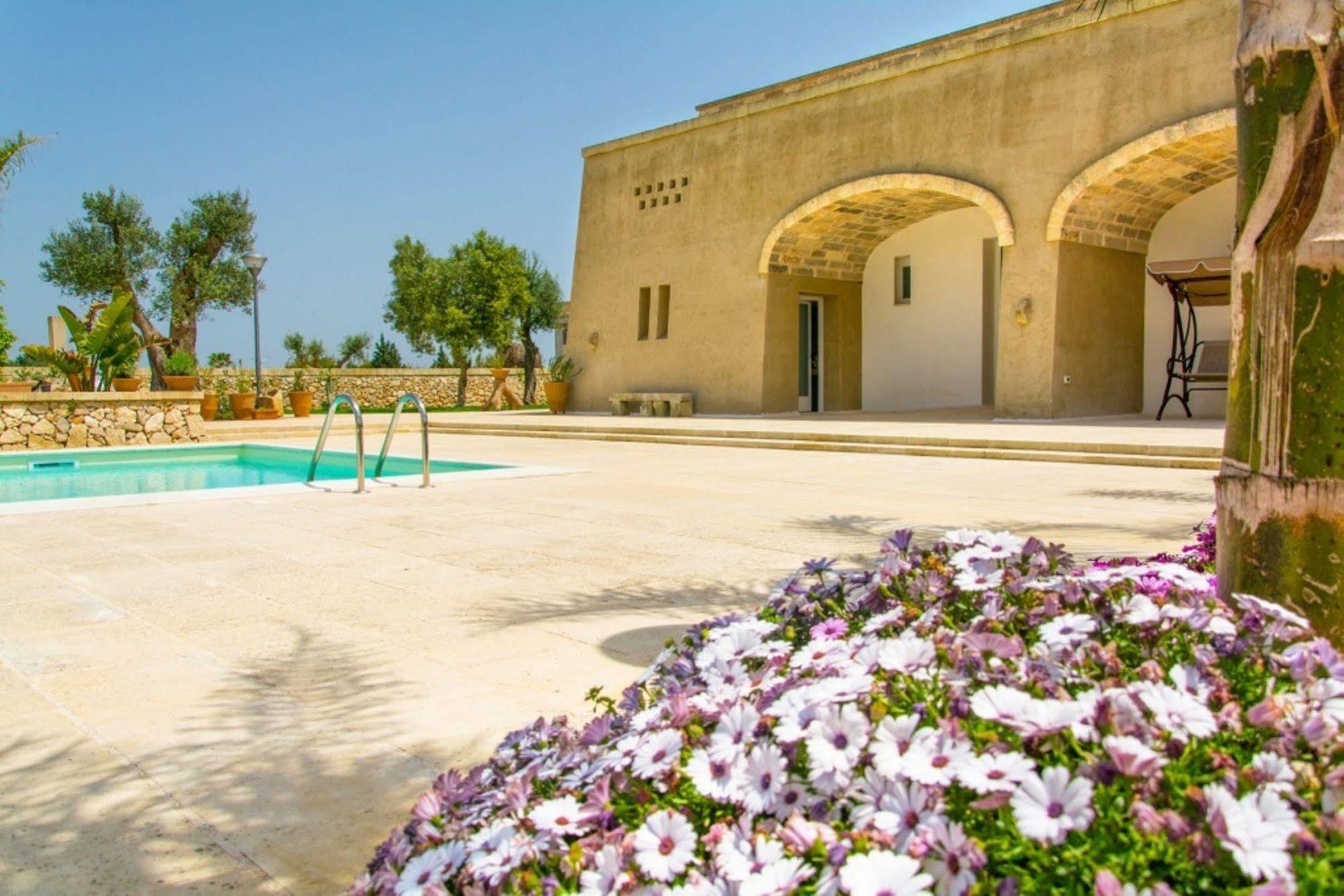 Relais Tenuta Campi Martano Exteriör bild