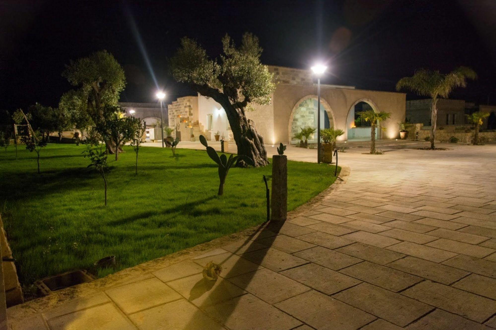 Relais Tenuta Campi Martano Exteriör bild