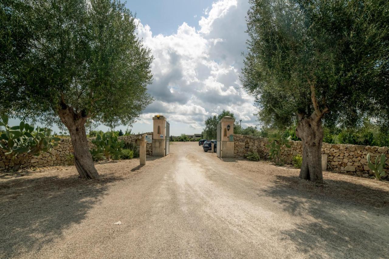 Relais Tenuta Campi Martano Exteriör bild